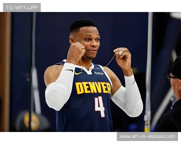 国王弃威少引热议：战术调整还是明星困境？